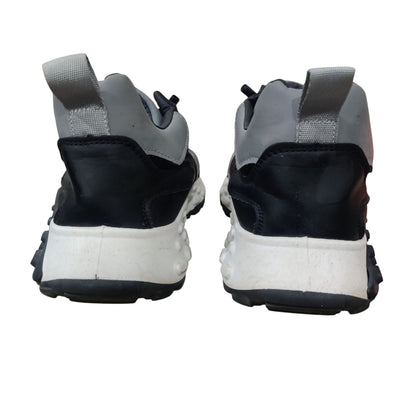Men’s Black & Grey Chunky Sneakers – Lightweight Casual Sports Shoes with Cushion Grip Sole