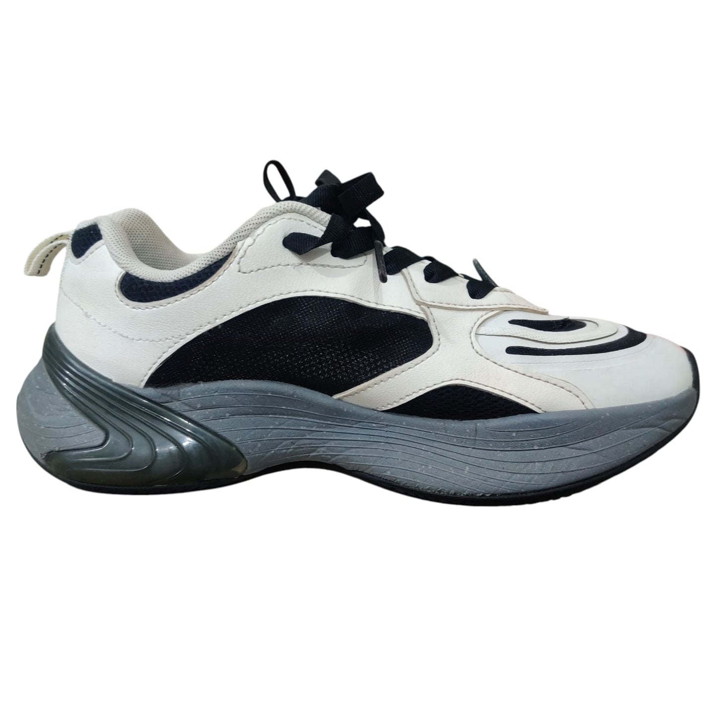 Kid’s White & Black Running Shoes – Lightweight Breathable Sports Sneakers with Cushioned Sole